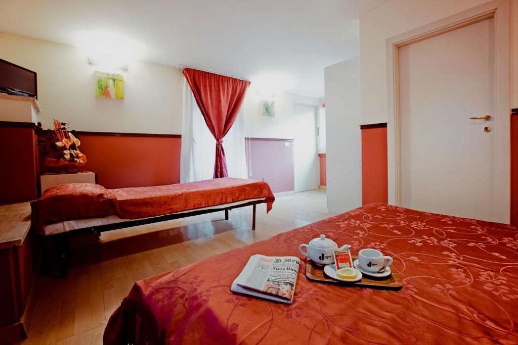 Hotel Saturnia Roma Exterior foto